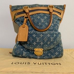 LIMITED EDITION Louis Vuitton Denim Sac Plat